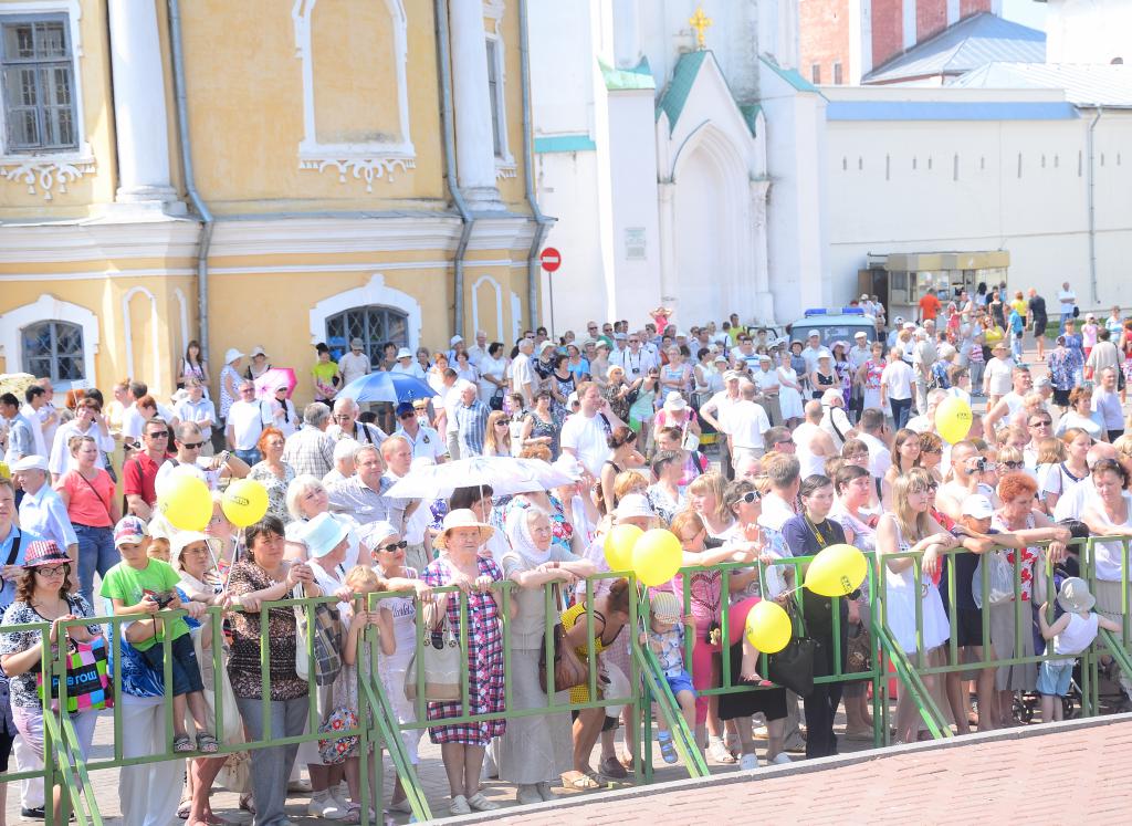 Тысячи вологжан и гостей города отпраздновали день рождения Вологды