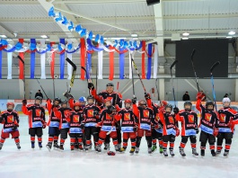 Команды из 5 городов объединил детский турнир по хоккею 