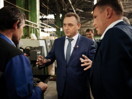 Глава города Евгений Шулепов оценил ход модернизации Вологодского подшипникового завода
