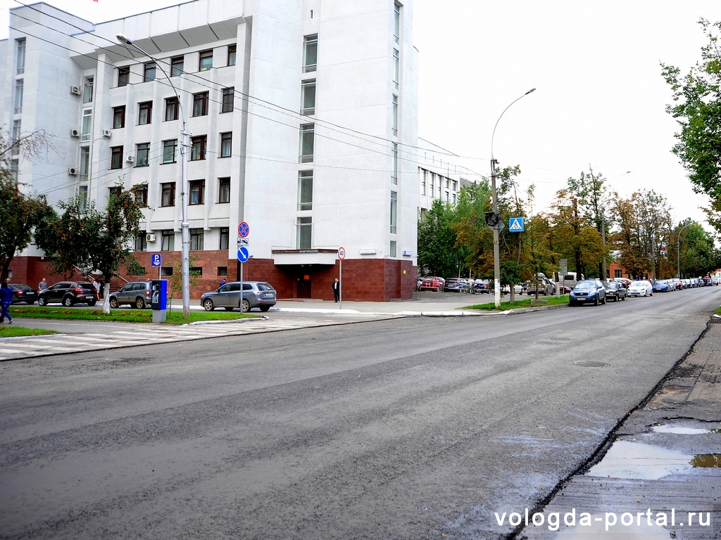 Полтора километра дороги уже заасфальтировано на улице Козленской