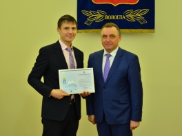 Глава города Евгений Шулепов наградил деятелей науки Вологды