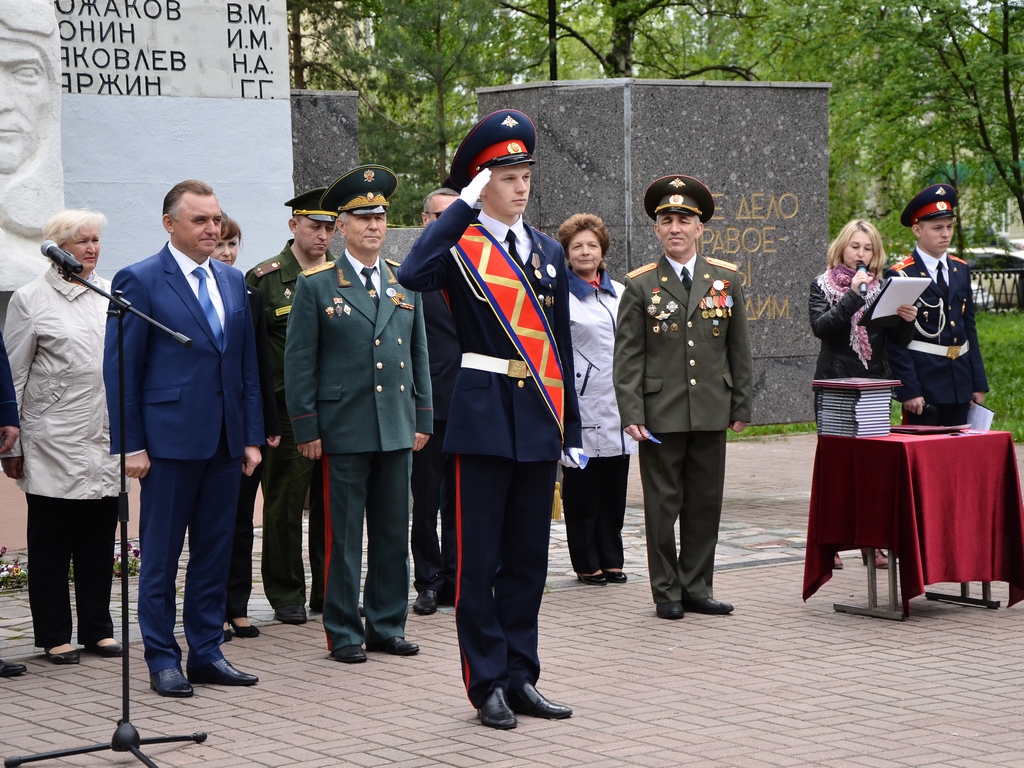 Торжественная «Кадетская перекличка» прошла в Кировском сквере 20 мая